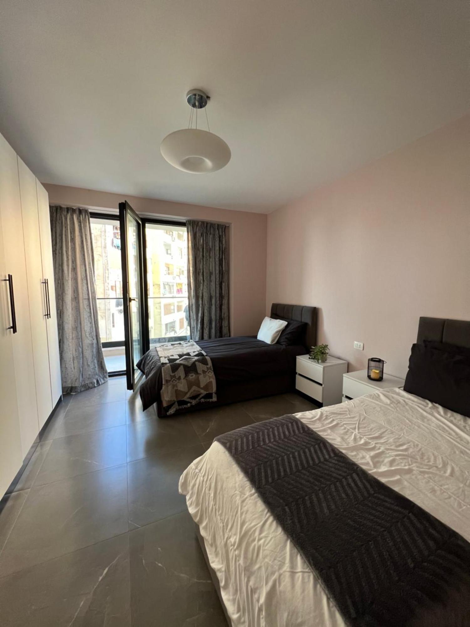 Cozyapartmens Lägenhet Tirana Exteriör bild